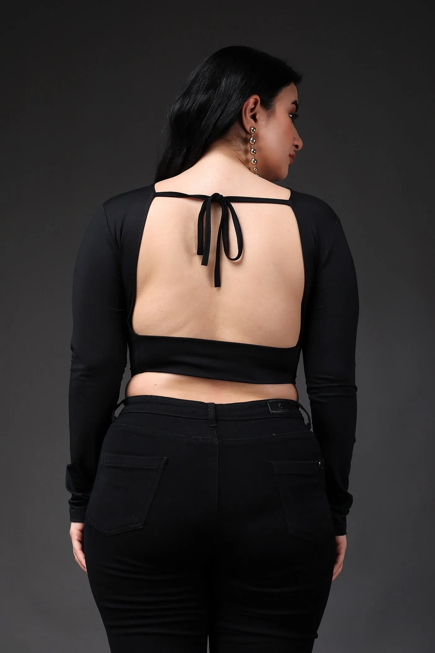 Black Solid Backless Crop Top