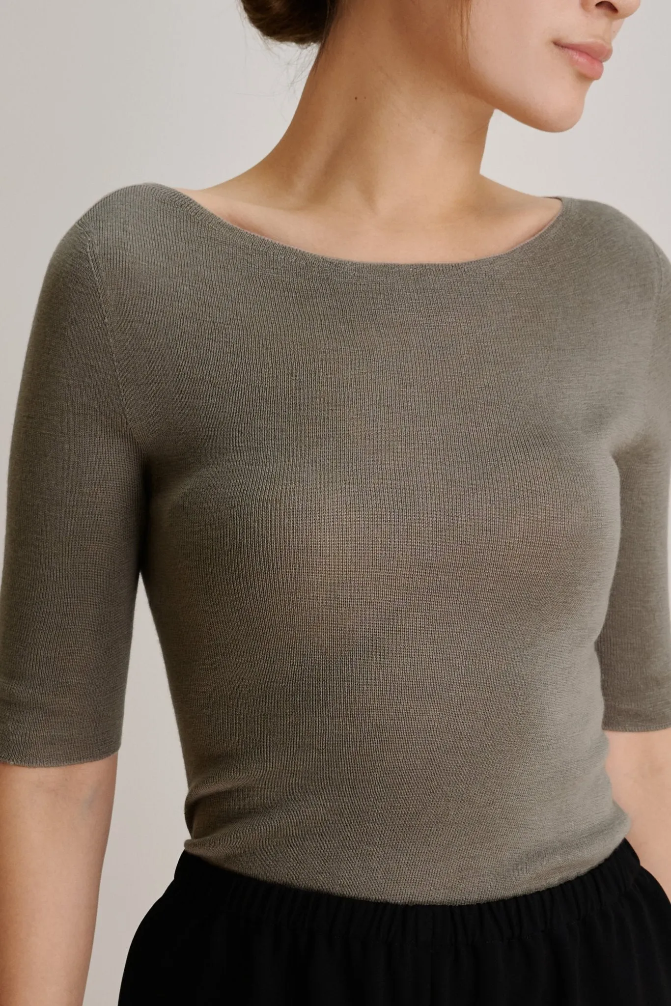 Carol superfine merino wool top (Grey)