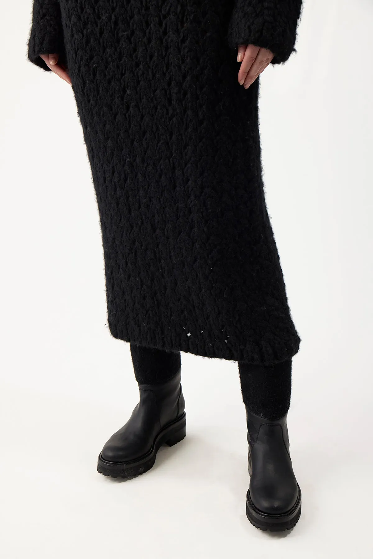 Collin Knit Midi Skirt in Black Welfat Cashmere