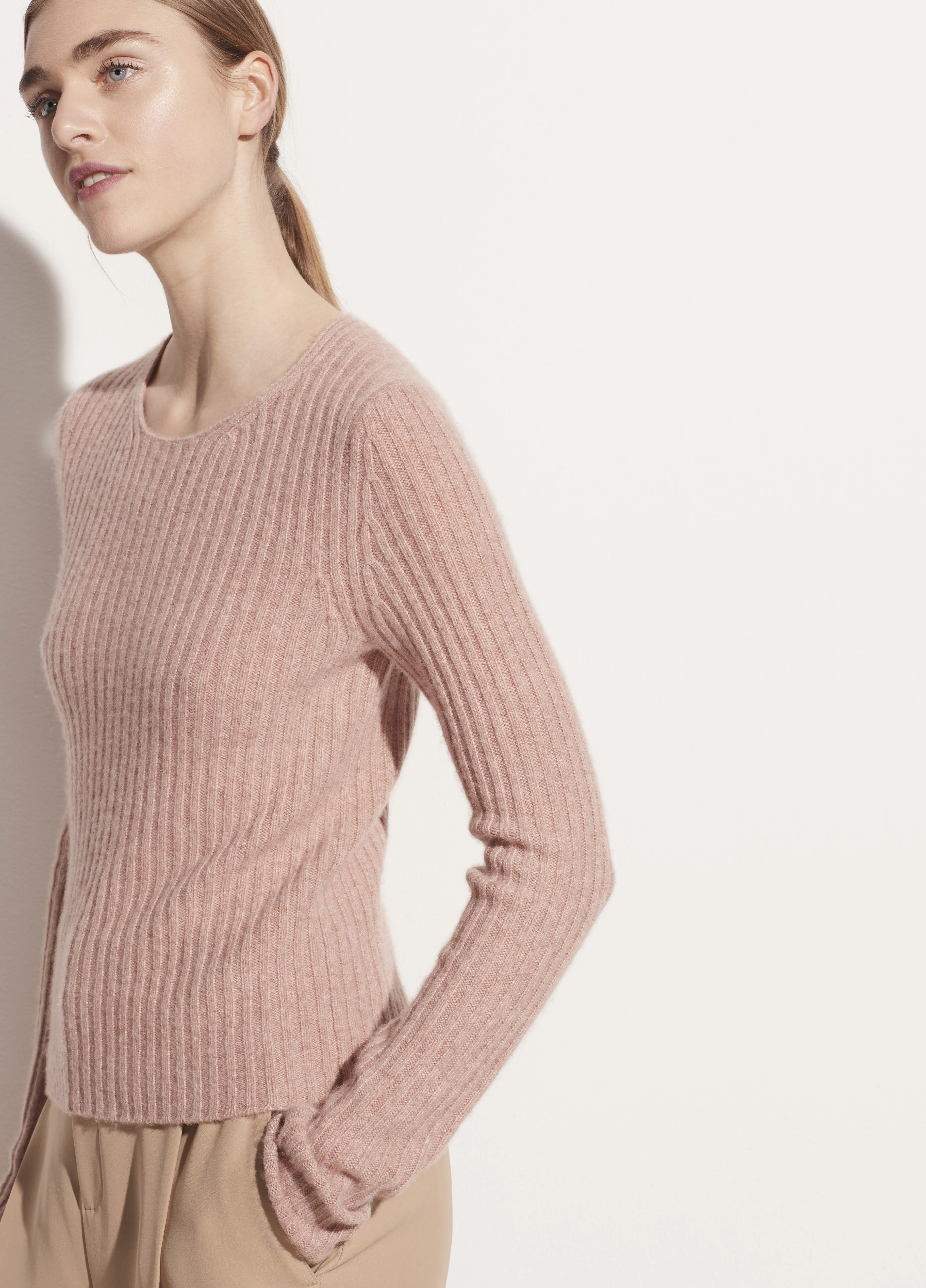 Fitted Ribbed Crew in Heather Petal Still