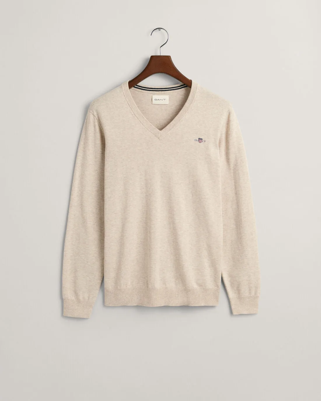 GANT - Classic Cotton V-Neck, Light Beige