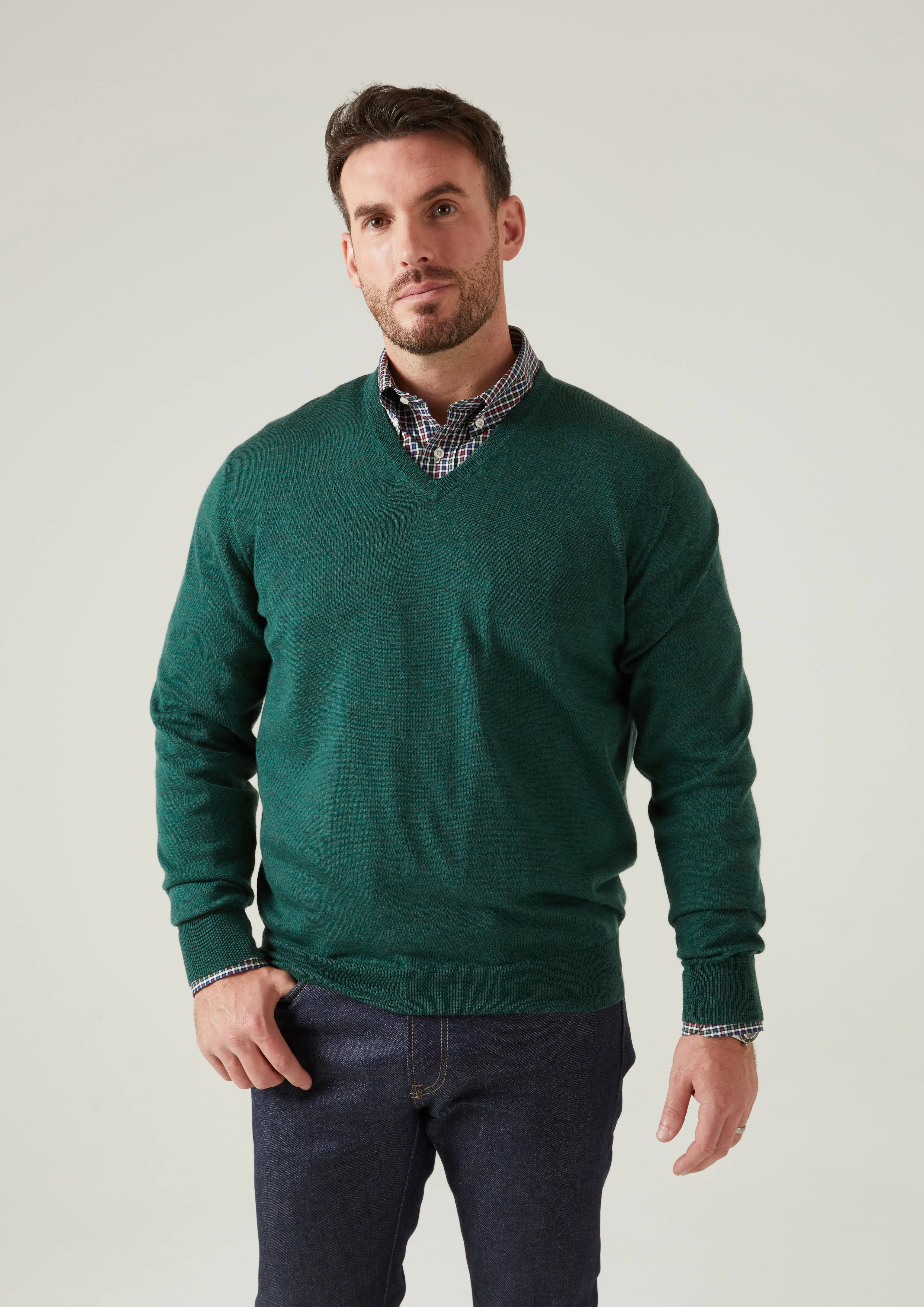 Millbreck Merino Wool Jumper in Hunter - Regular Fit