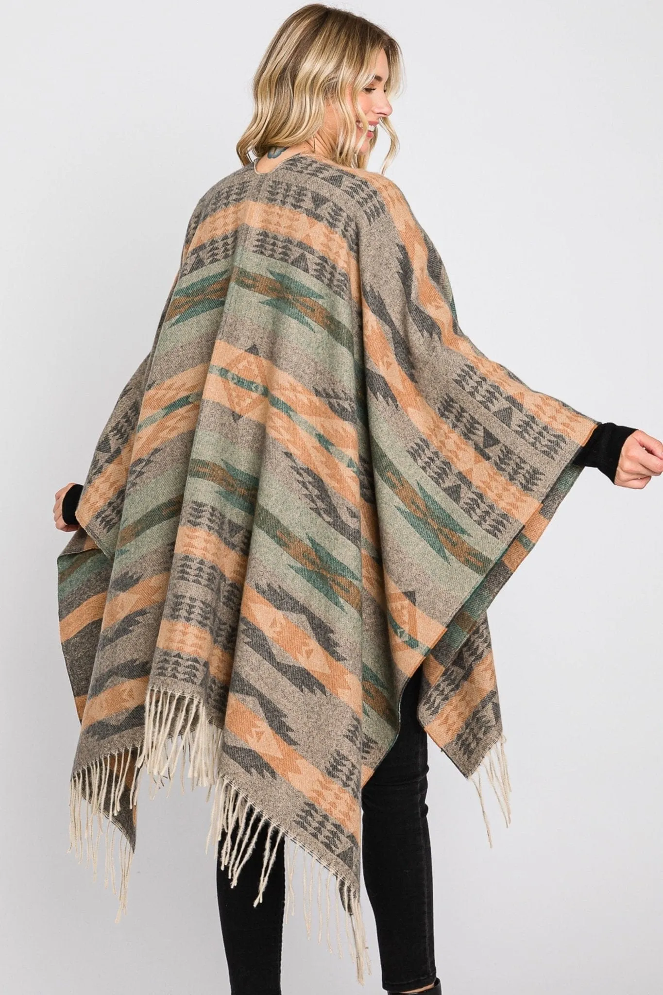 MS0311 Andrea Aztec Print Fringe Ruana