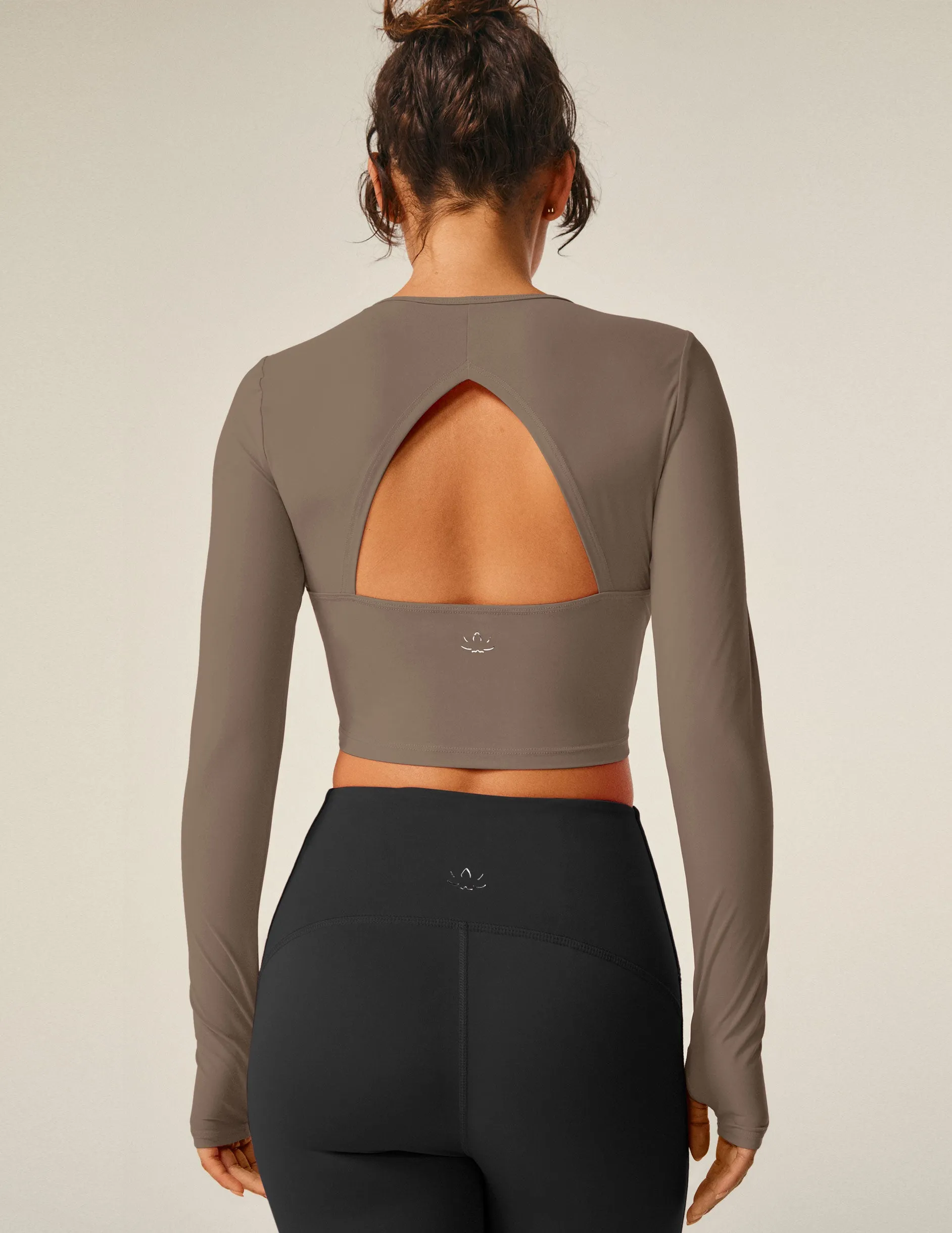 POWERBEYOND™ Lite Cardio Cropped Pullover