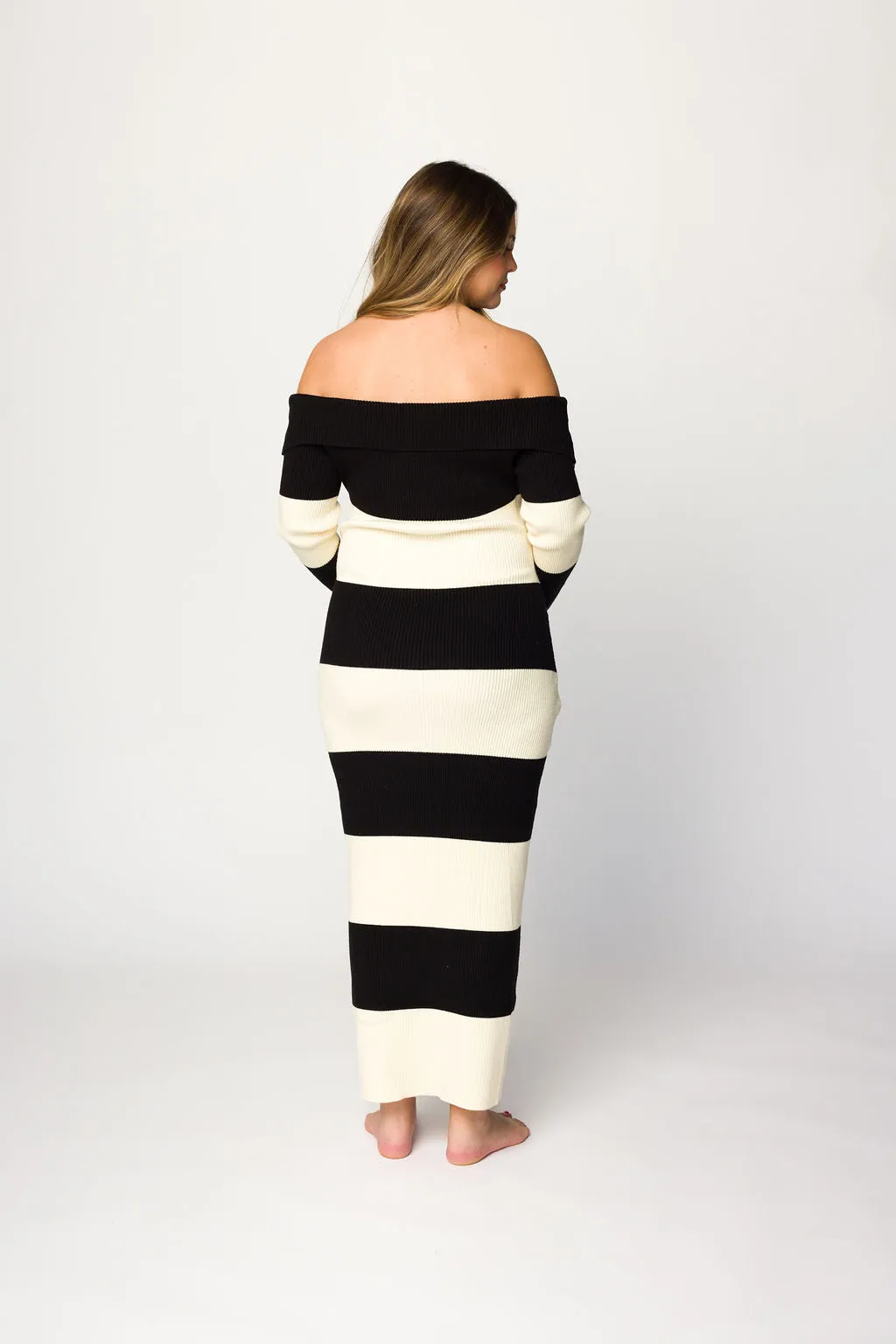 Rowan Off-the-Shoulder Sweater Knit Maxi Dress in Black/Cream