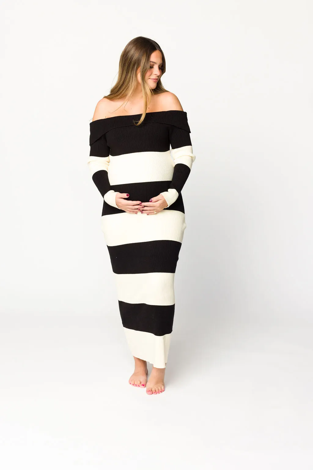 Rowan Off-the-Shoulder Sweater Knit Maxi Dress in Black/Cream