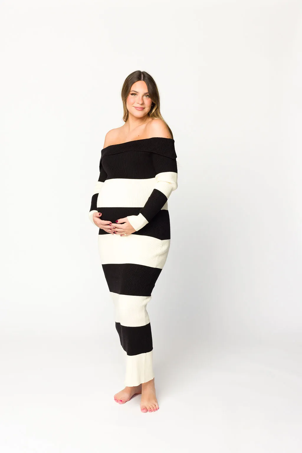 Rowan Off-the-Shoulder Sweater Knit Maxi Dress in Black/Cream