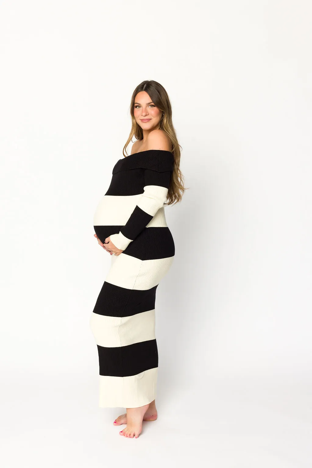 Rowan Off-the-Shoulder Sweater Knit Maxi Dress in Black/Cream