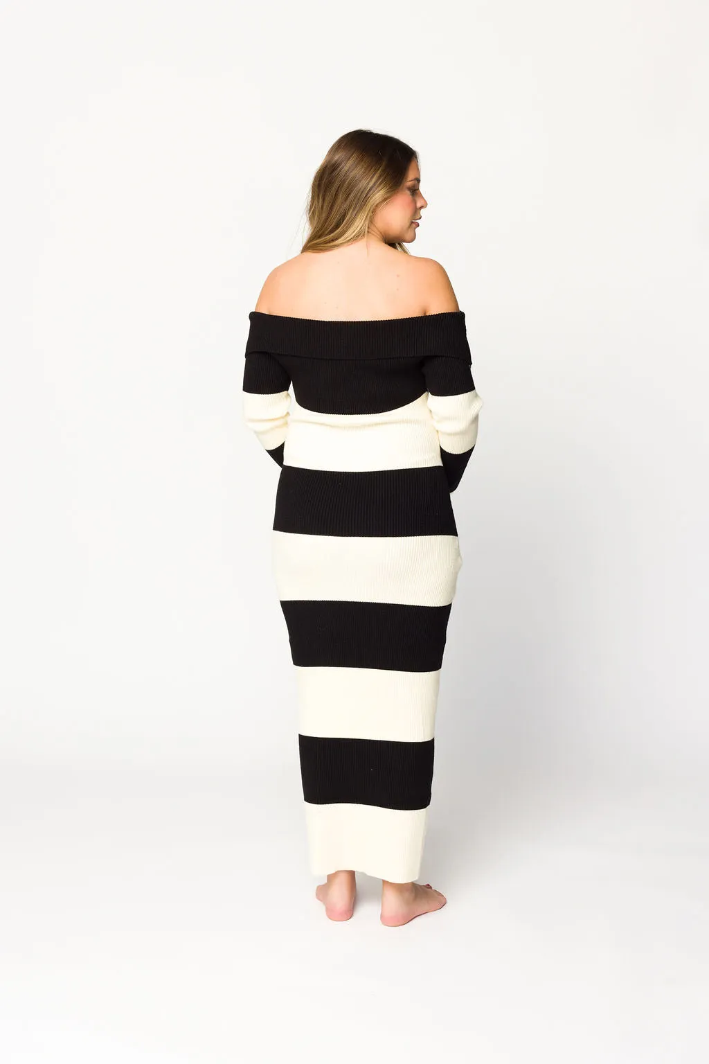 Rowan Off-the-Shoulder Sweater Knit Maxi Dress in Black/Cream