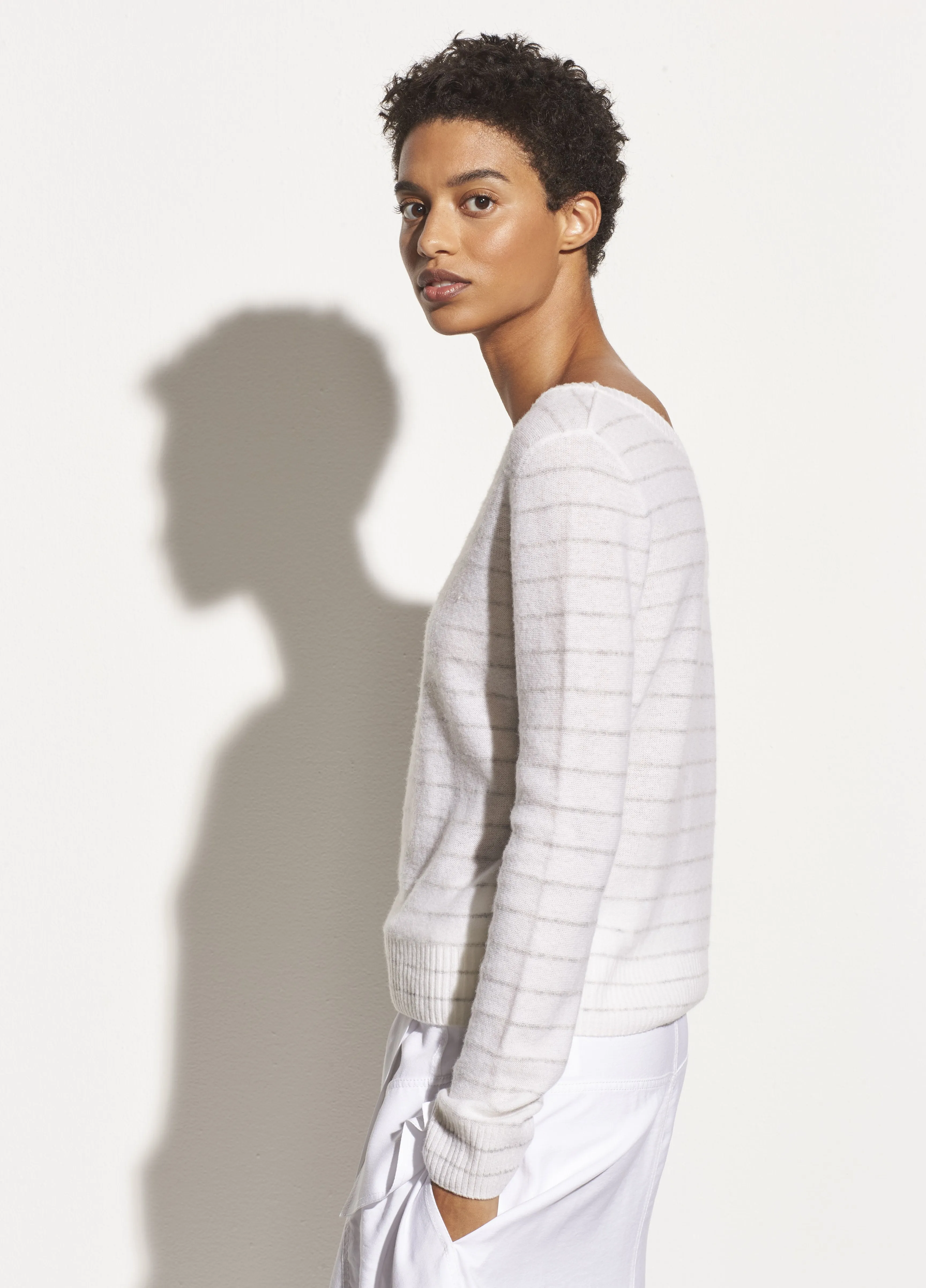 Striped Cashmere Double Scoop Neck Pullover in Off White/Heather Grey